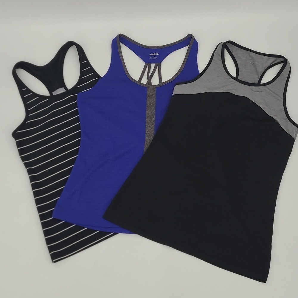 Lot of 3 Womens Activewear Tank Tops Avia Tail Old Navy Size Small Racerback Gym